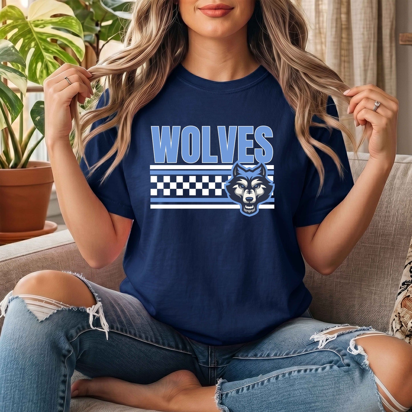 #4360 CHECKERED WOLVES